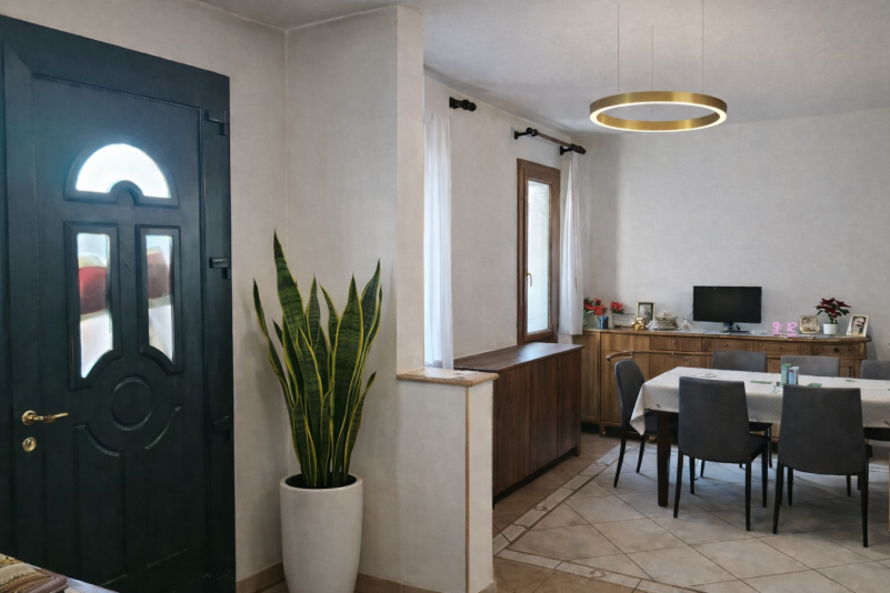 Montà. Casa singola con giardino di mq. 860 Montà. Casa singola con giardino di mq. 860